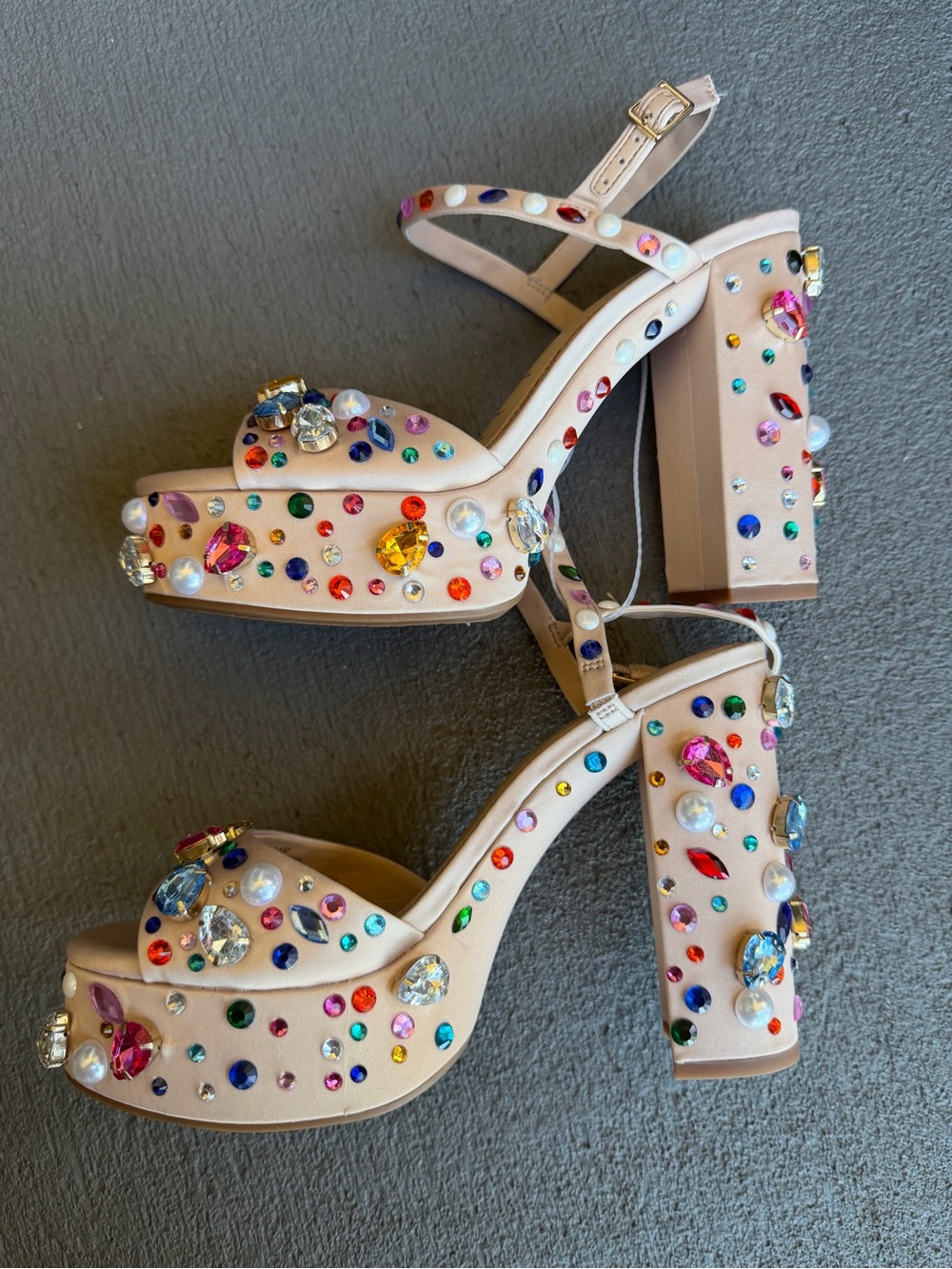 Gianni Bini Calvan Jewel Ornamented Platform Dress Sandals 7.5 NWOB - Picture 5 of 10